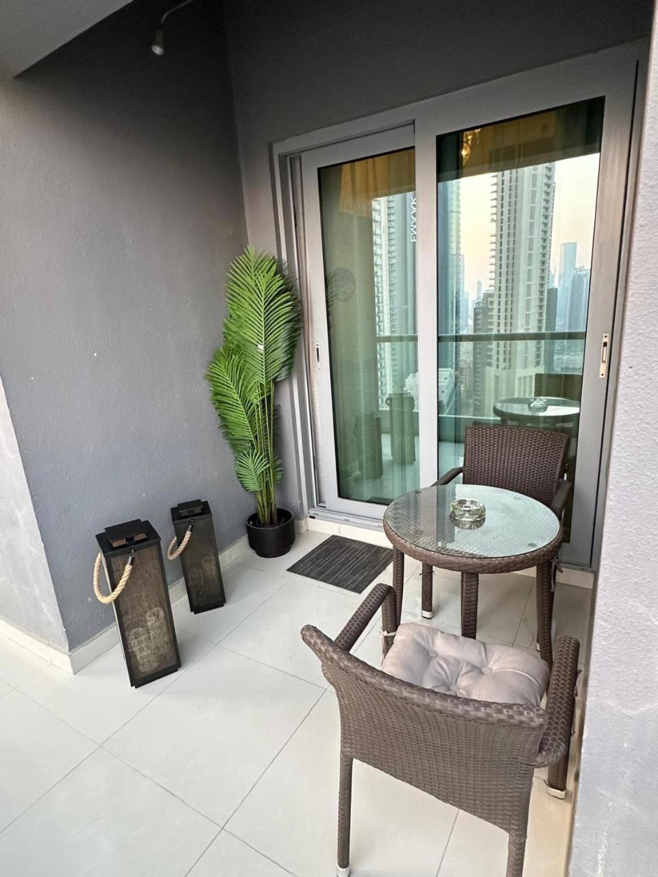 Luxury 1br With Burj Khalifa View In A 5 Star Facilities - 5 Min Walk To Mall * Dubaï